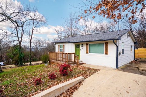 Tiny photo for 855 N Chamberlain Avenue, Chattanooga, TN 37406 (MLS # 1527953)