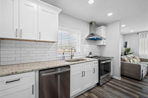 Tiny photo for 855 N Chamberlain Avenue, Chattanooga, TN 37406 (MLS # 1527953)