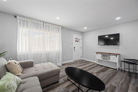 Tiny photo for 855 N Chamberlain Avenue, Chattanooga, TN 37406 (MLS # 1527953)