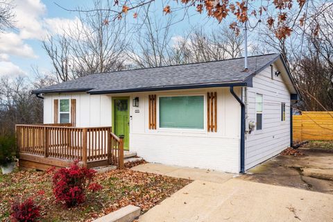Tiny photo for 855 N Chamberlain Avenue, Chattanooga, TN 37406 (MLS # 1527953)