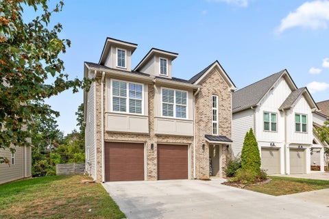 Homes For Sale - 1349 Carrington Way<br/> Chattanooga, TN 37405