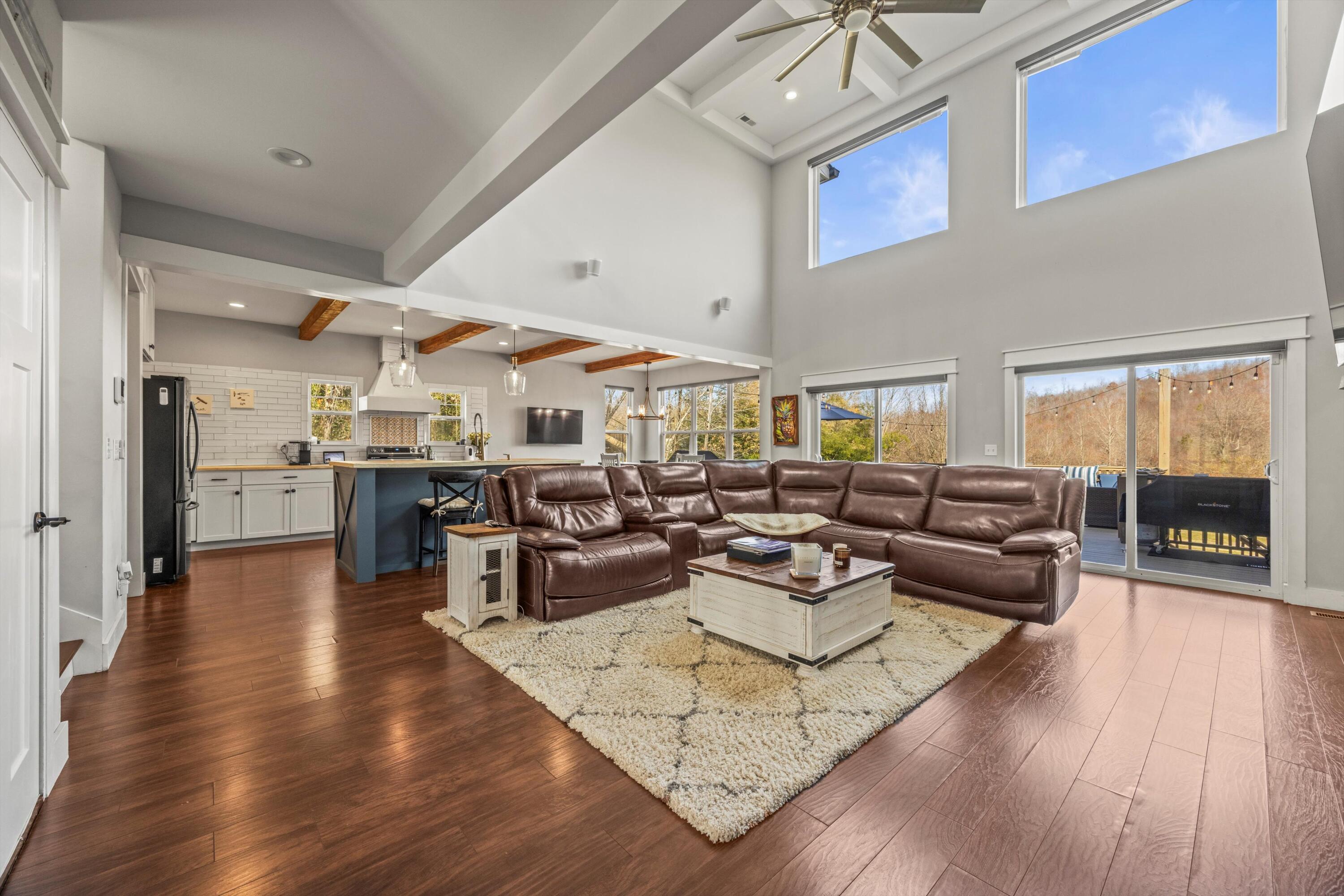 7404 Woodland Bay Drive, Harrison, Tennessee image 2