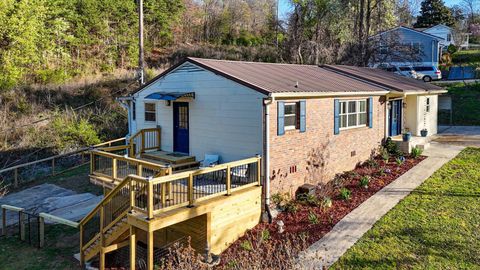 Tiny photo for 215 Waheela Drive, Chattanooga, TN 37404 (MLS # 1530667)