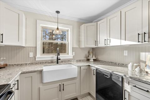 Tiny photo for 215 Waheela Drive, Chattanooga, TN 37404 (MLS # 1530667)