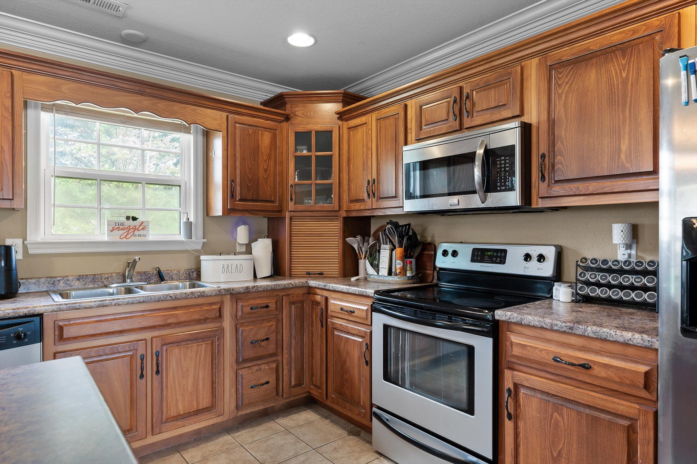 Ringgold, Georgia 30736, United States, 3 Bedrooms Bedrooms, ,2 BathroomsBathrooms,Residential,Active,197205