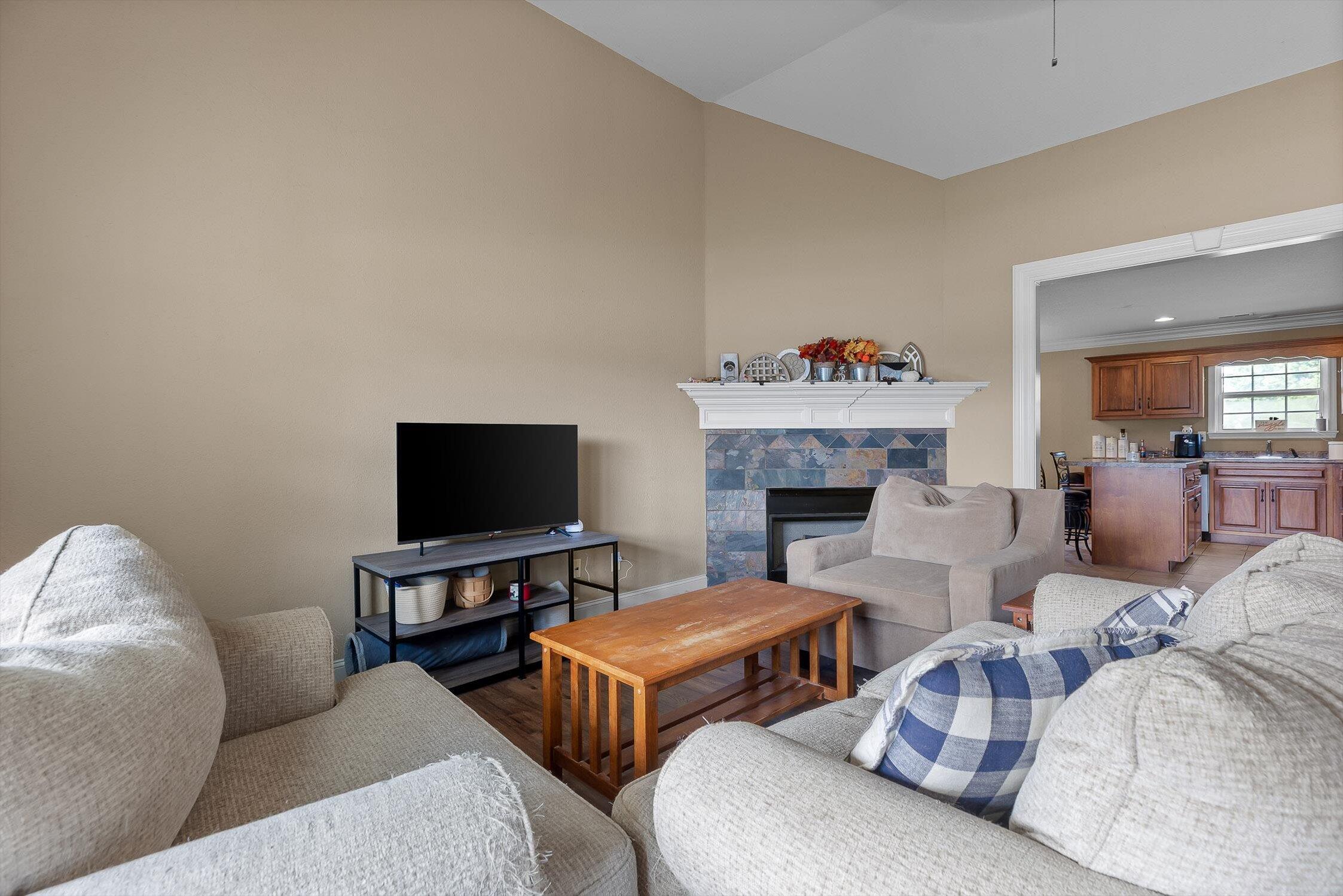 Ringgold, Georgia 30736, United States, 3 Bedrooms Bedrooms, ,2 BathroomsBathrooms,Residential,Active,197205