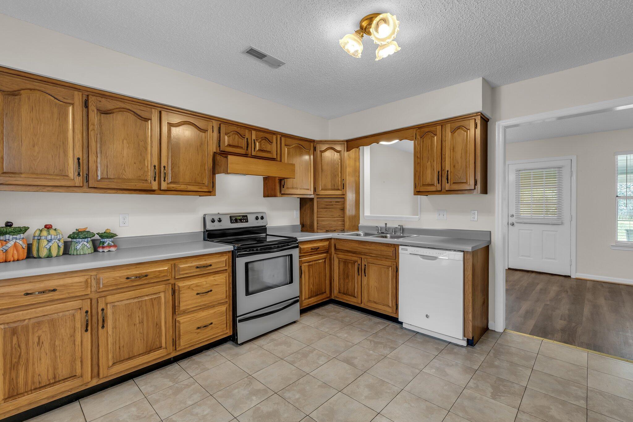 1286 Greenbrook Lane, Hixson, Tennessee image 4