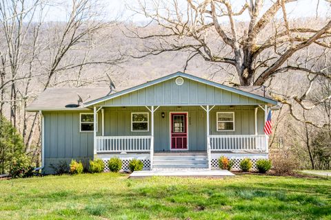 Homes For Sale - 4243 Cloverdale Road<br/> Rising Fawn, GA 30738