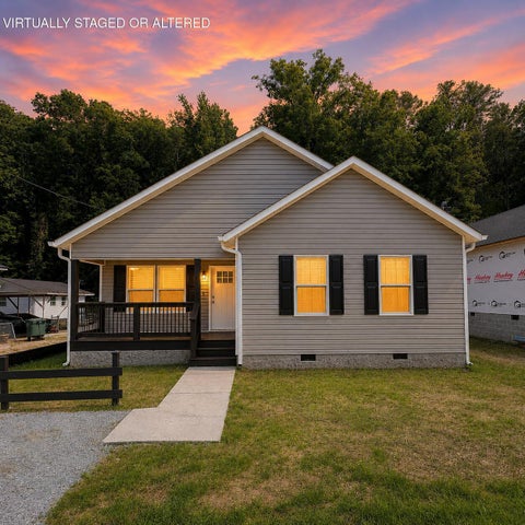 Photo of 918 Shallowford Road, Chattanooga, TN 37411 (MLS # 1539919)