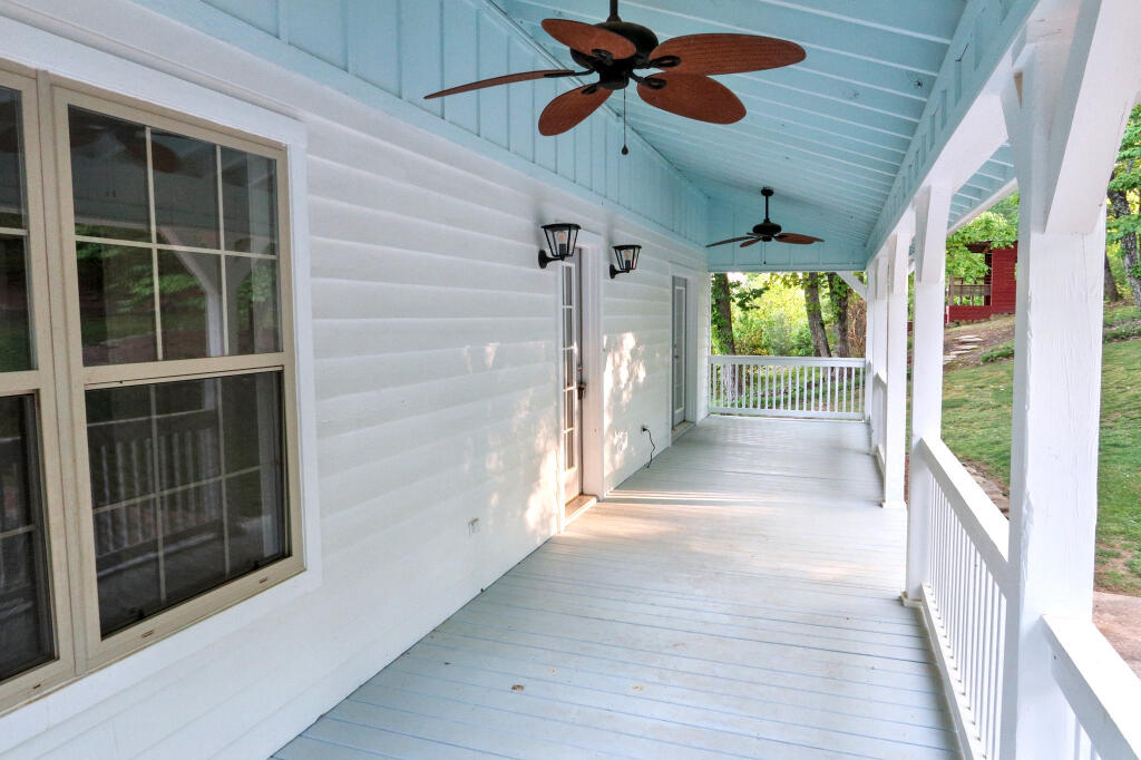 12128 Laurbrow Road, Soddy Daisy, Tennessee image 28