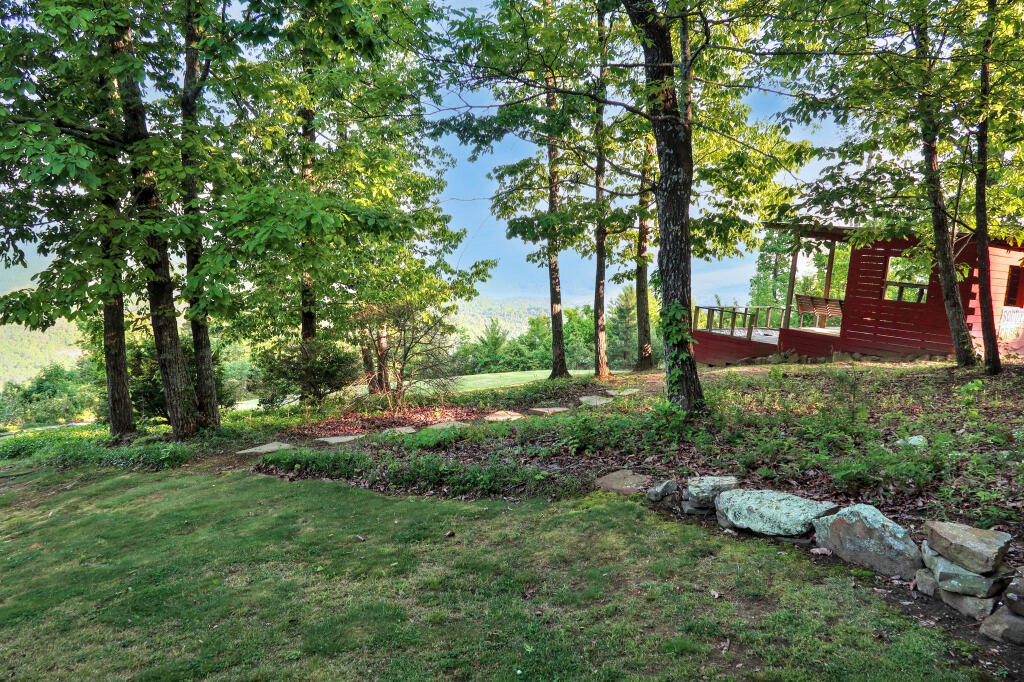 12128 Laurbrow Road, Soddy Daisy, Tennessee image 13