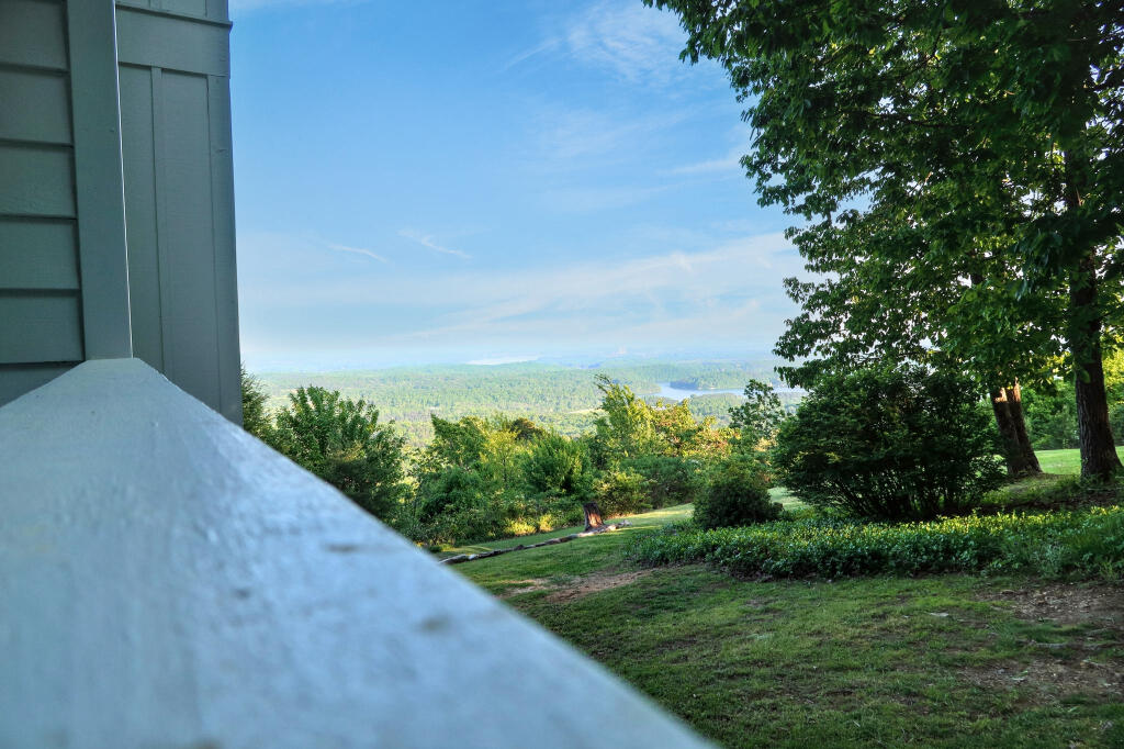 12128 Laurbrow Road, Soddy Daisy, Tennessee image 29
