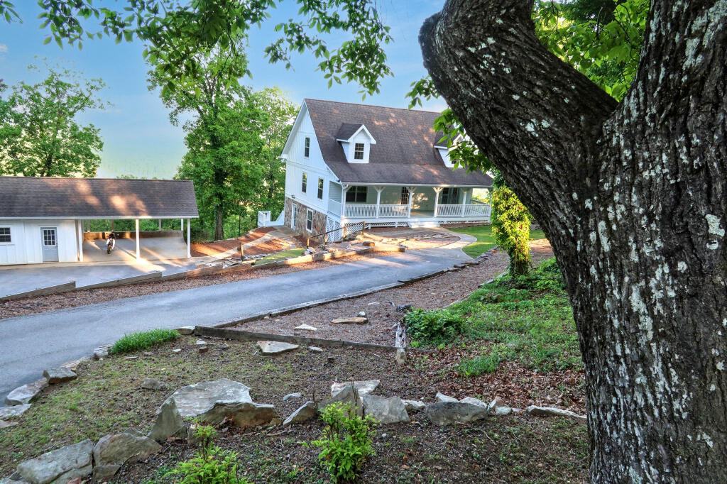 12128 Laurbrow Road, Soddy Daisy, Tennessee image 32