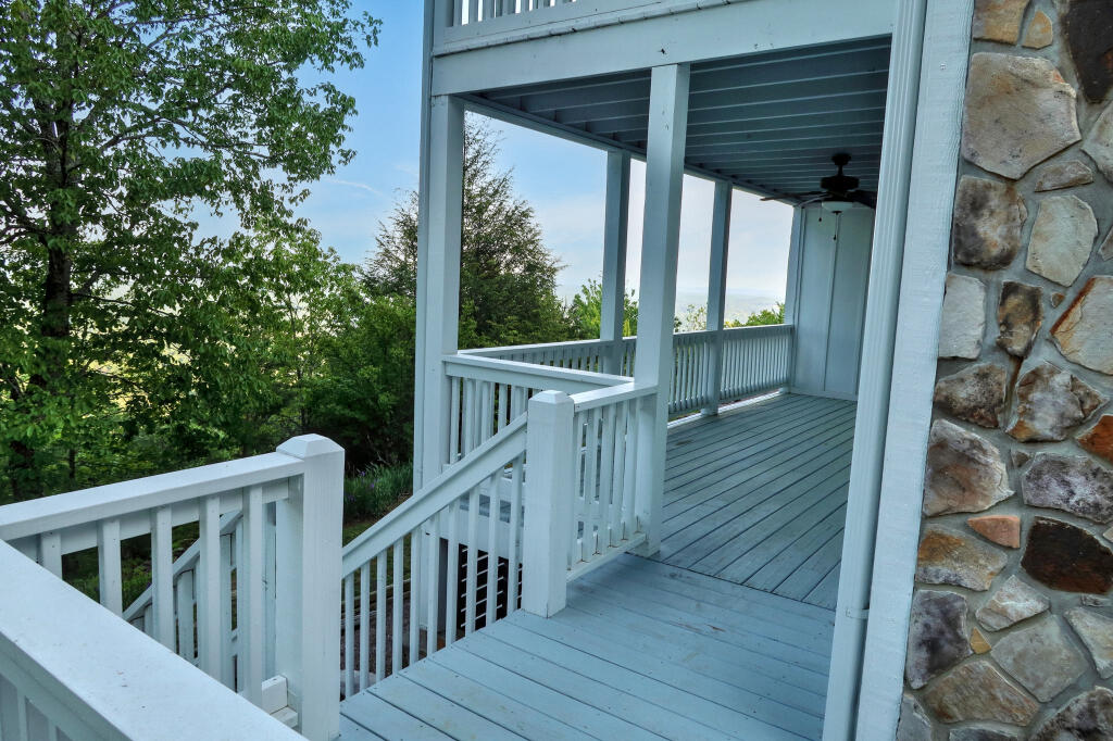12128 Laurbrow Road, Soddy Daisy, Tennessee image 20