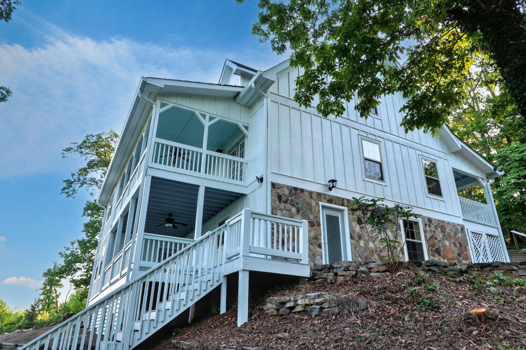 12128 Laurbrow Road, Soddy Daisy, Tennessee image 19