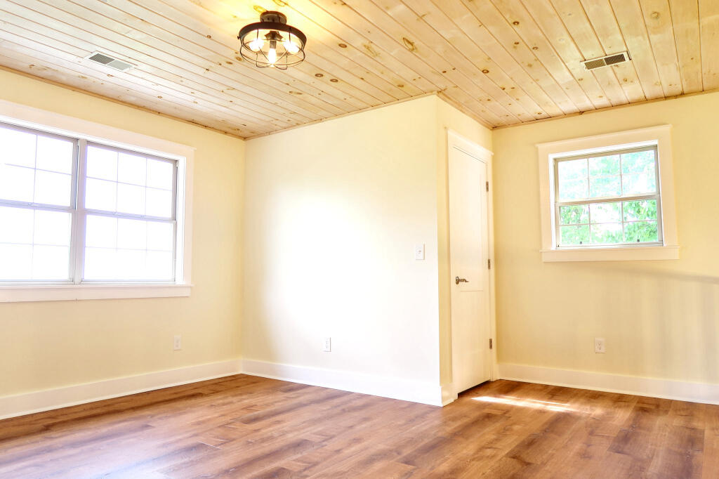 12128 Laurbrow Road, Soddy Daisy, Tennessee image 49