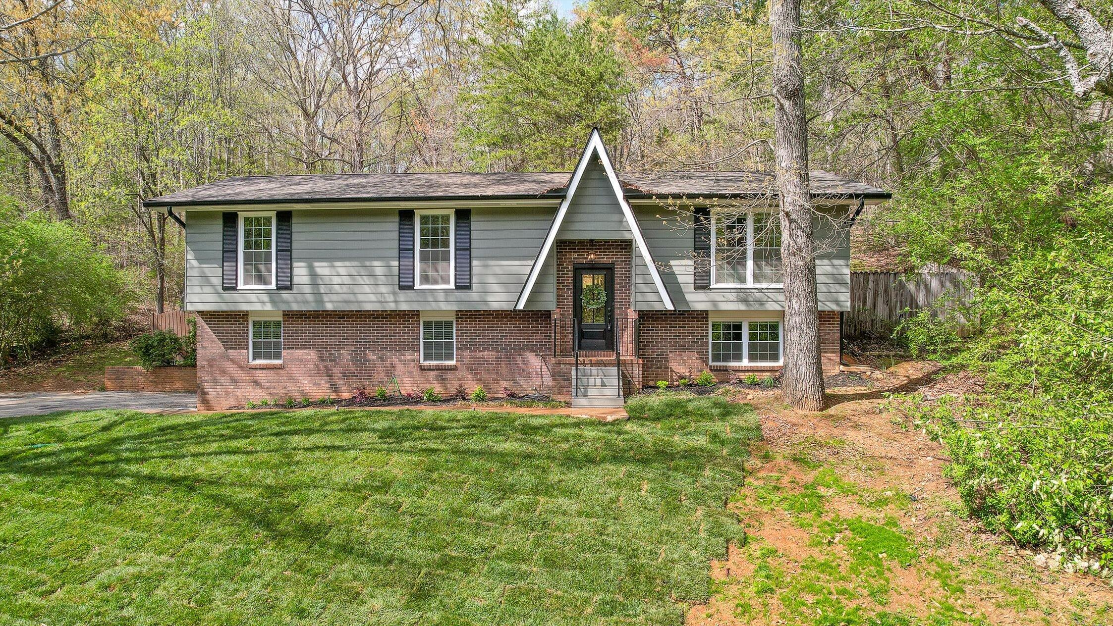 7610 Cove Ridge Drive, Hixson, Tennessee image 1