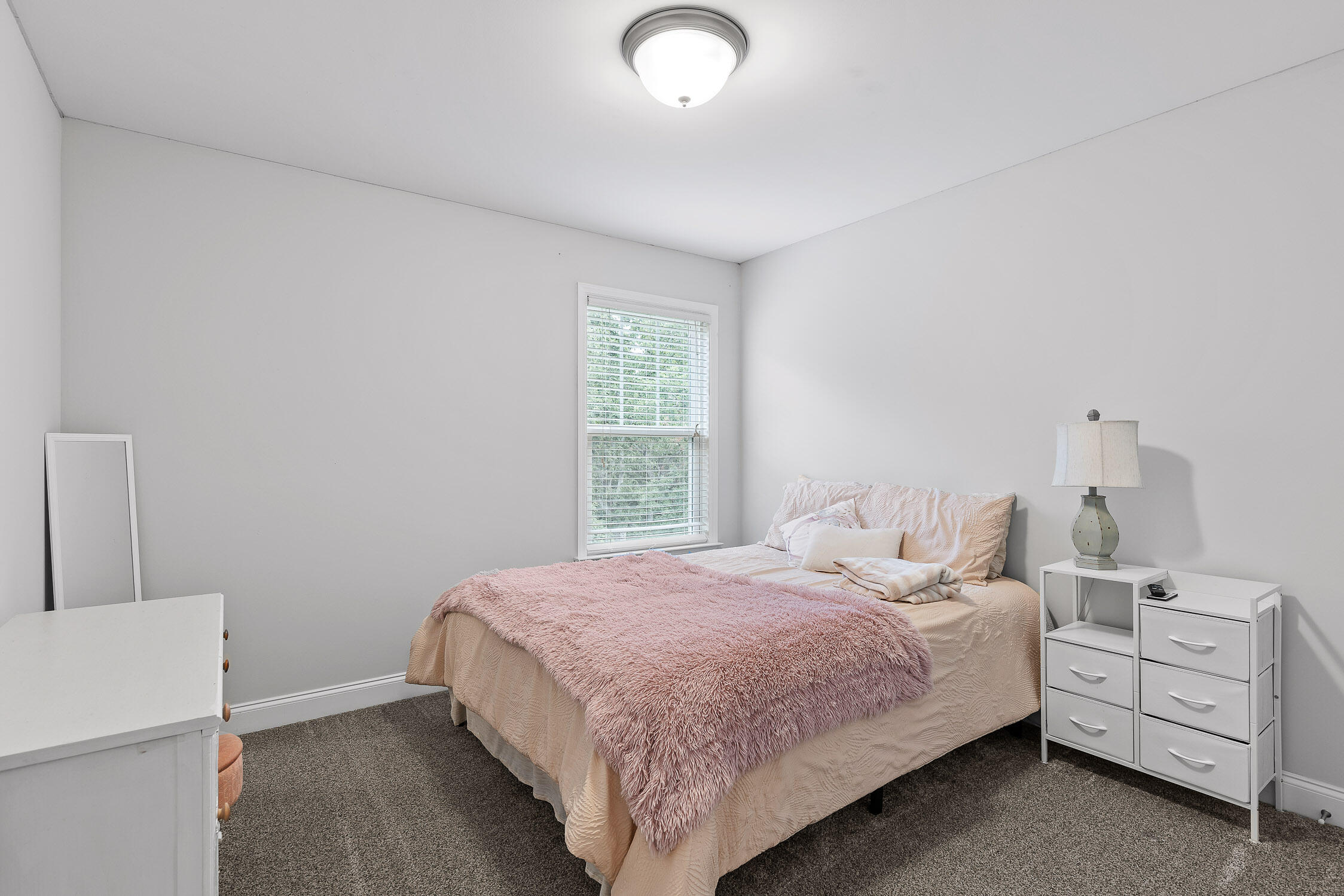 Ooltewah, Tennessee 37363, United States, 4 Bedrooms Bedrooms, ,3 BathroomsBathrooms,Residential,Contingent,21768