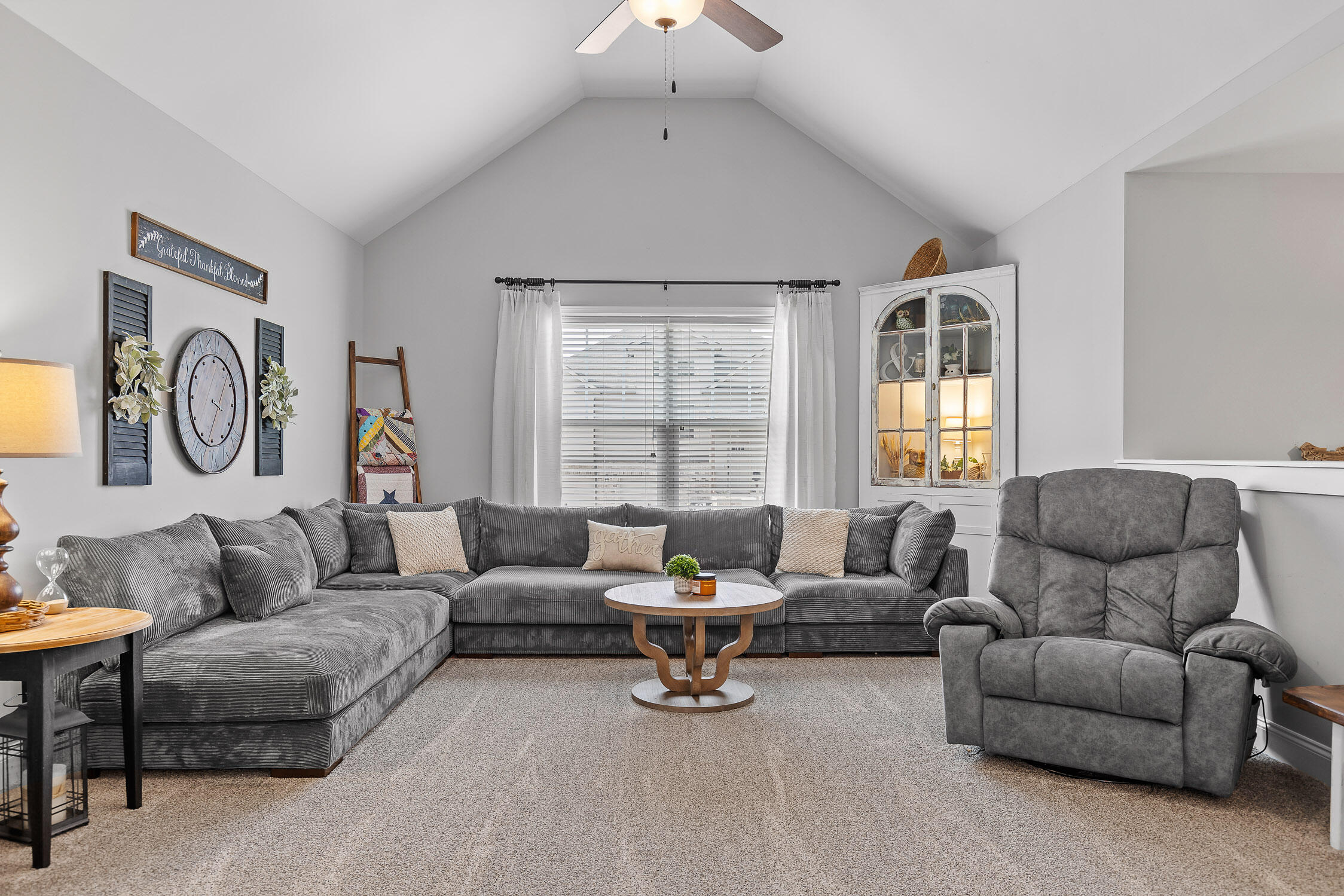 Ooltewah, Tennessee 37363, United States, 4 Bedrooms Bedrooms, ,3 BathroomsBathrooms,Residential,Contingent,21768