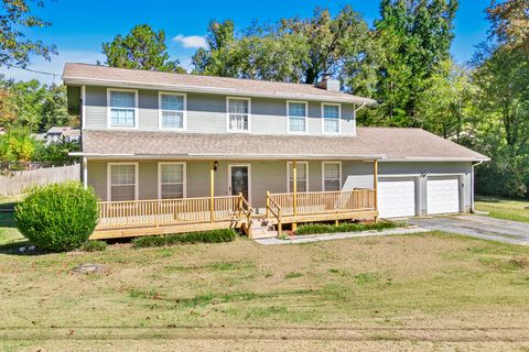 Photo of 2423 Cedar Creek Drive, Chattanooga, TN 37421 (MLS # 1522474)