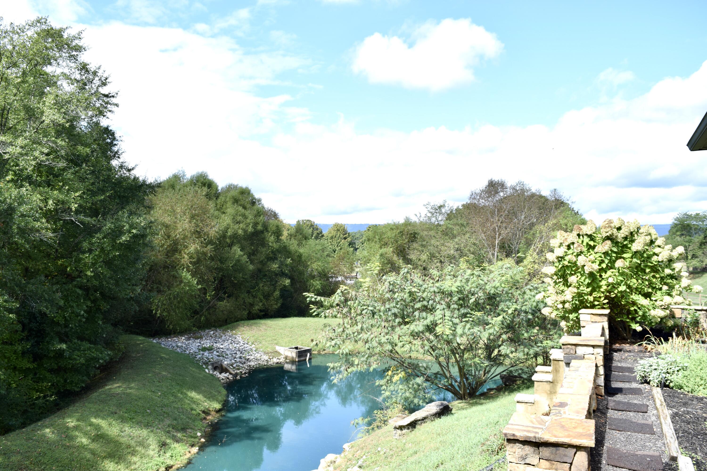 5507 Bungalow Circle