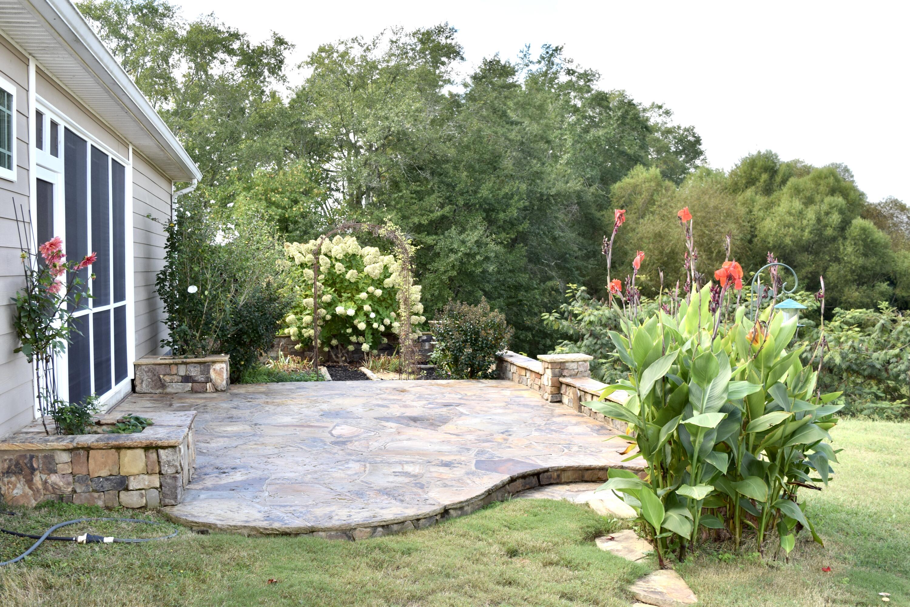 5507 Bungalow Circle