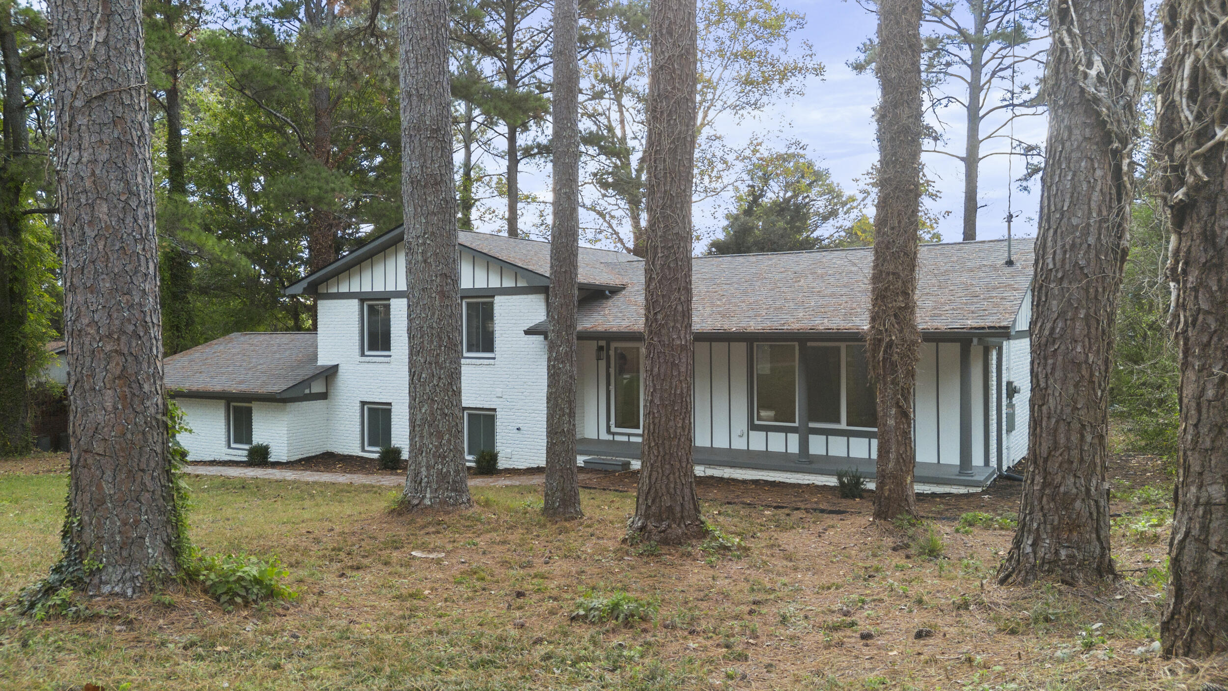 3802 Northwood Drive NW