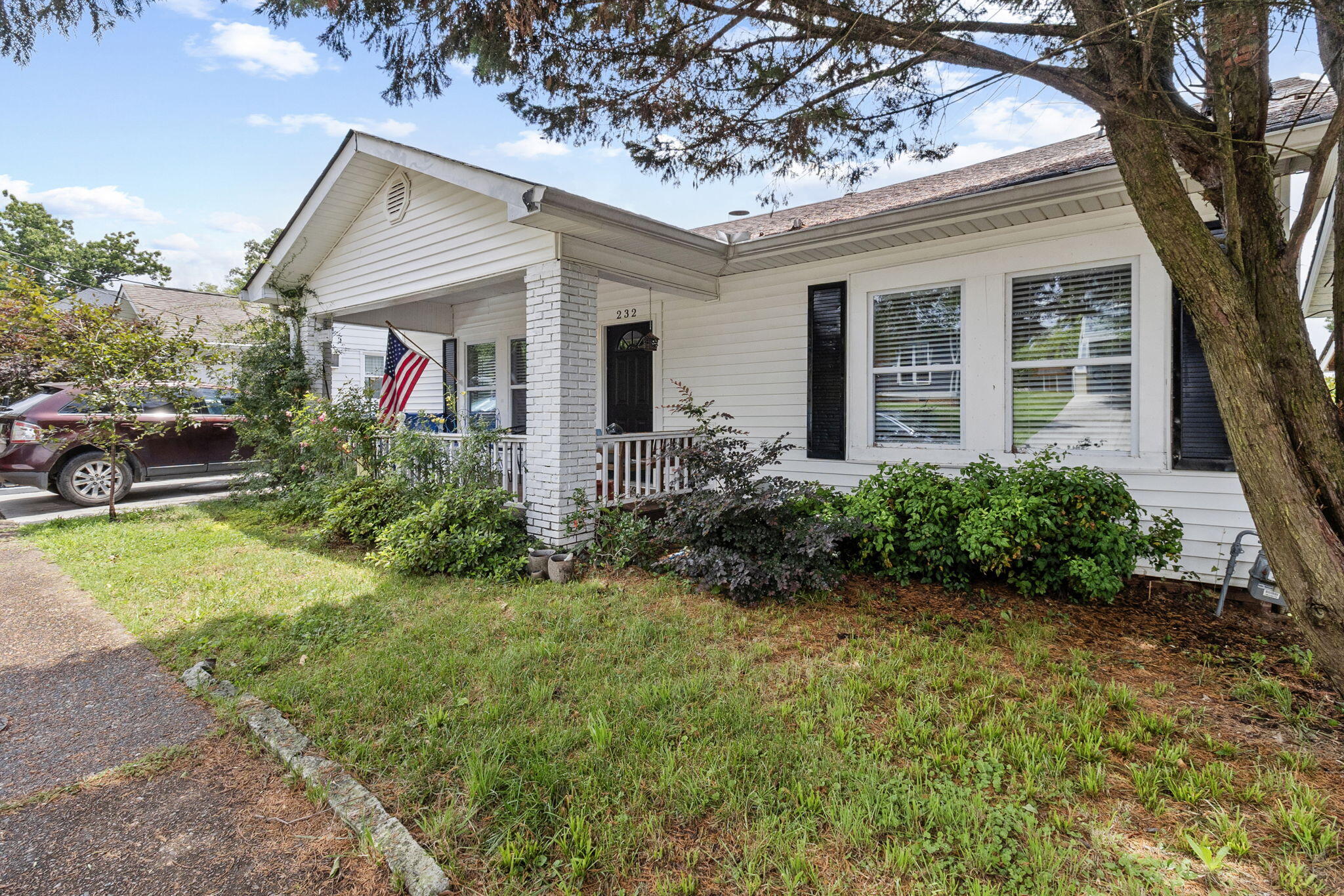 232 Jarnigan Avenue - Photo 2