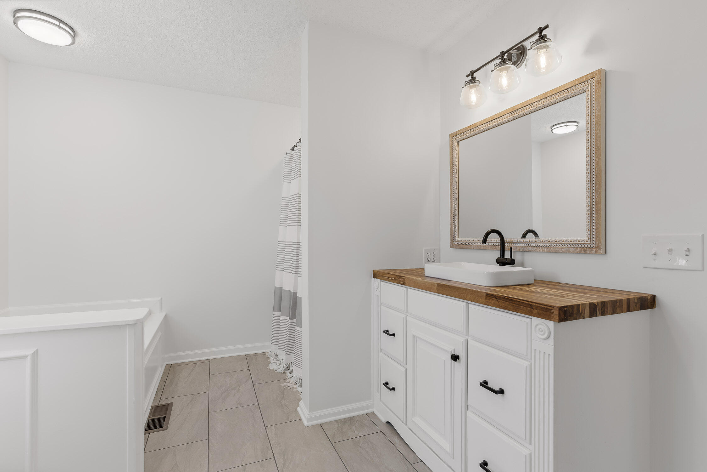 8408 Shadowood Drive, Hixson, Tennessee image 17