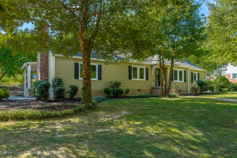 Photo of 2801 Haywood Avenue, Chattanooga, TN 37415 (MLS # 1542902)