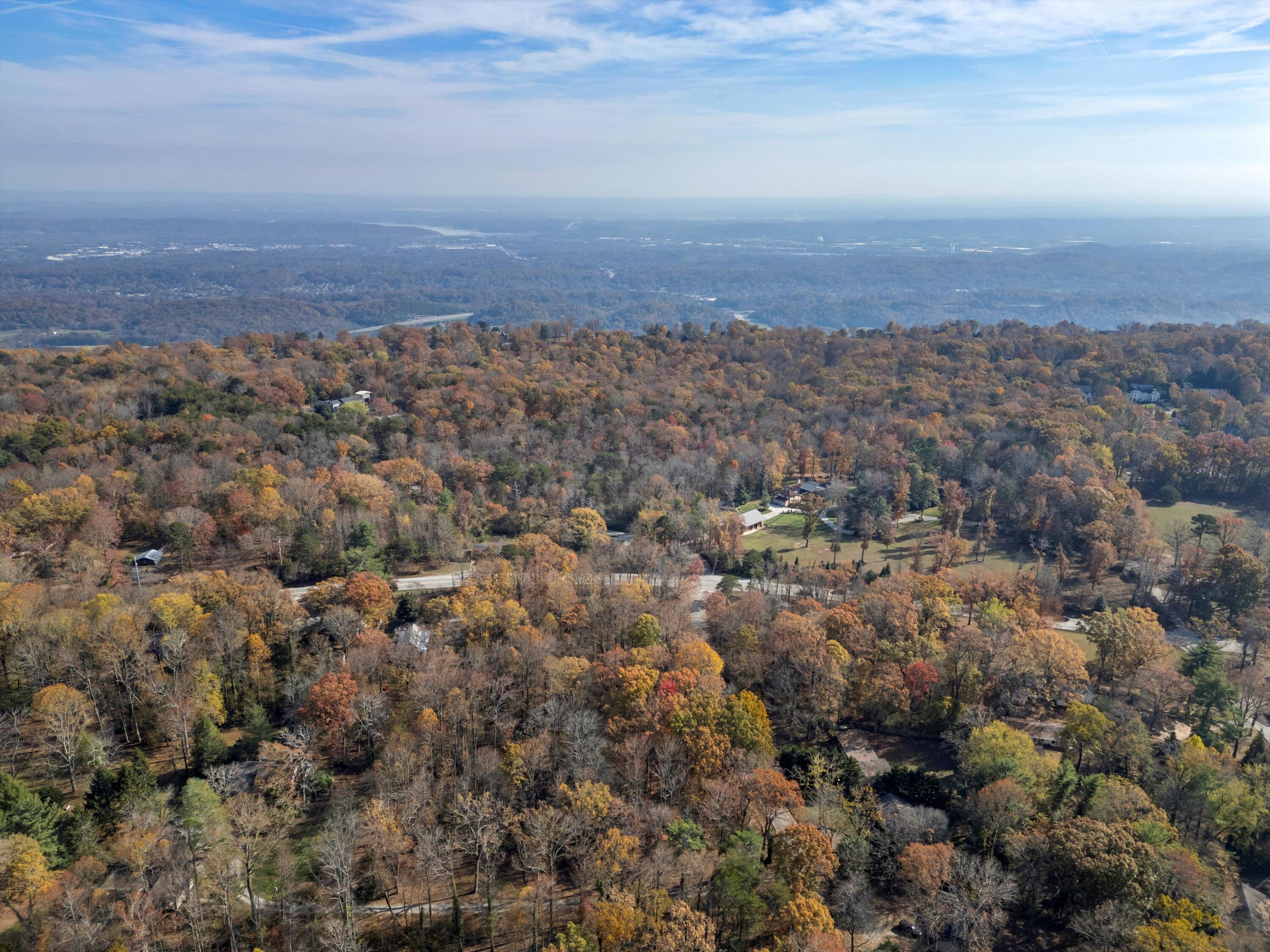 Miles Road, Signal Mountain, Tennessee image 7