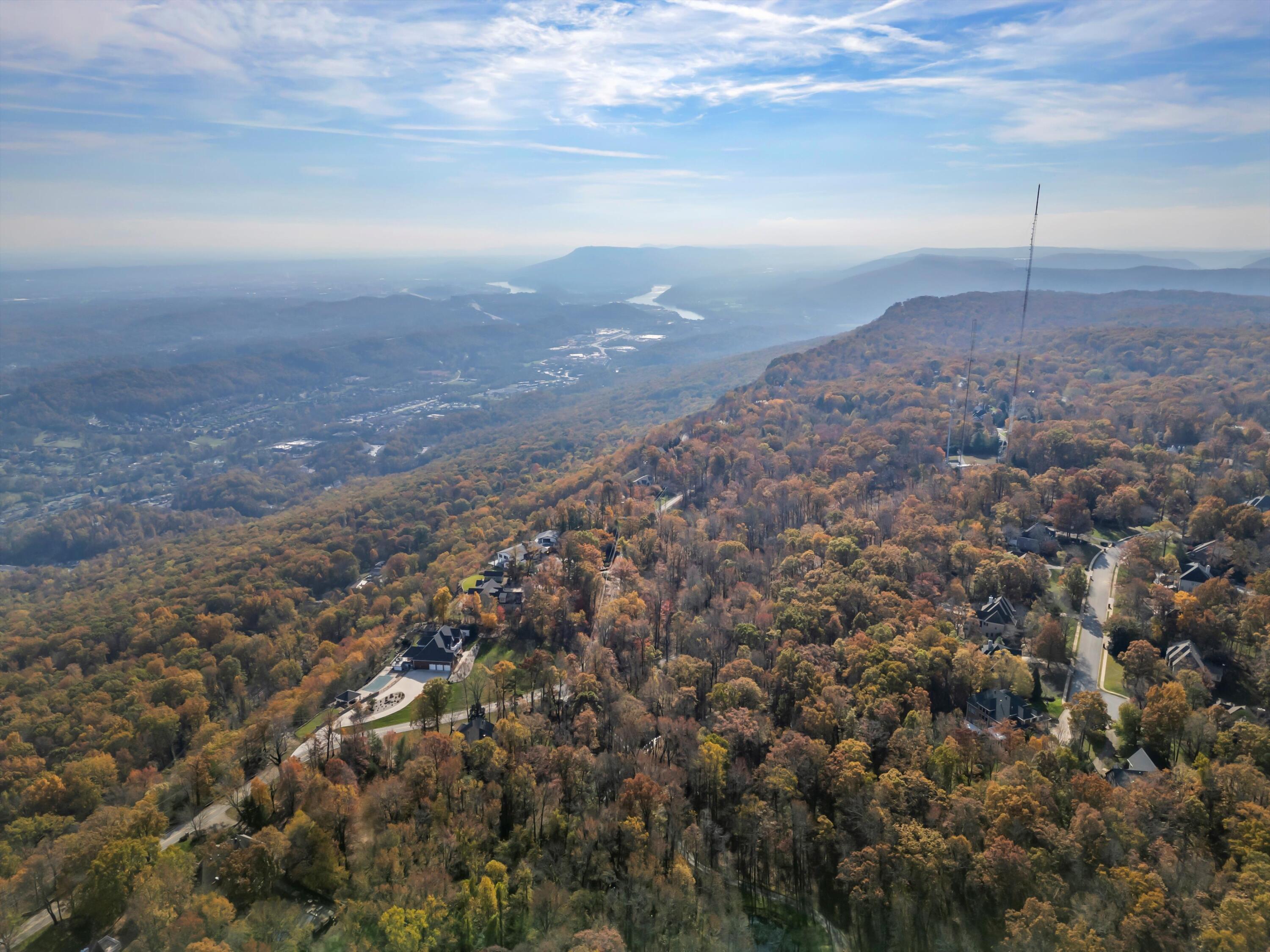 Miles Road, Signal Mountain, Tennessee image 8