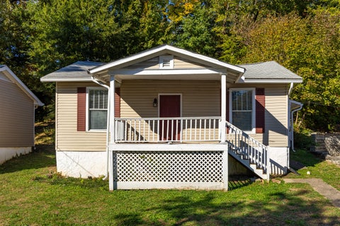 Photo of 619 Snow Street, Chattanooga, TN 37405 (MLS # 1544533)