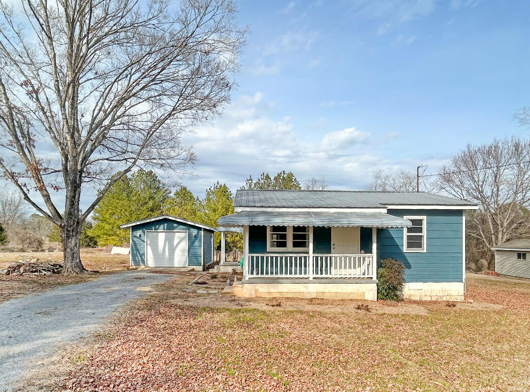 109 Center Drive, Chickamauga, Georgia image 1