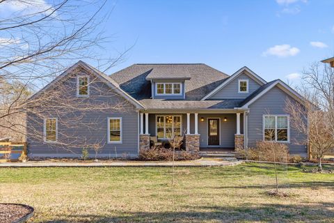 Photo of 280 Pine Ridge Drive, Signal Mountain, TN 37377 (MLS # 1526396)