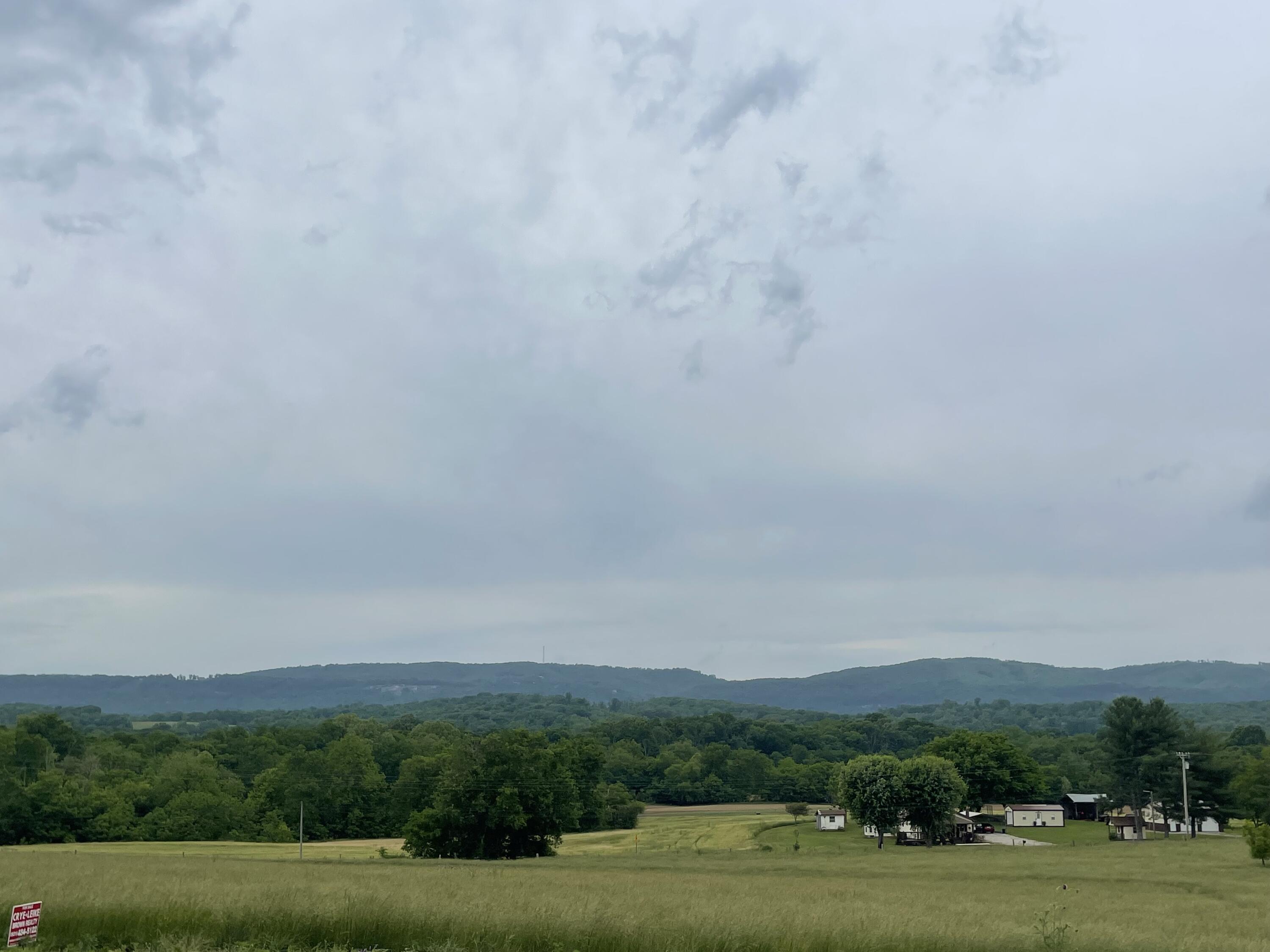 496 Aultville Trail, Pikeville, Tennessee image 2