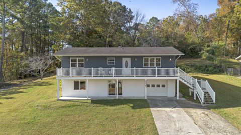 Photo of 2421 Oak Circle SW, Cleveland, TN 37311 (MLS # 1523028) Photo of 2421 Oak Circle SW, Cleveland, TN 37311 (MLS # 1523028)