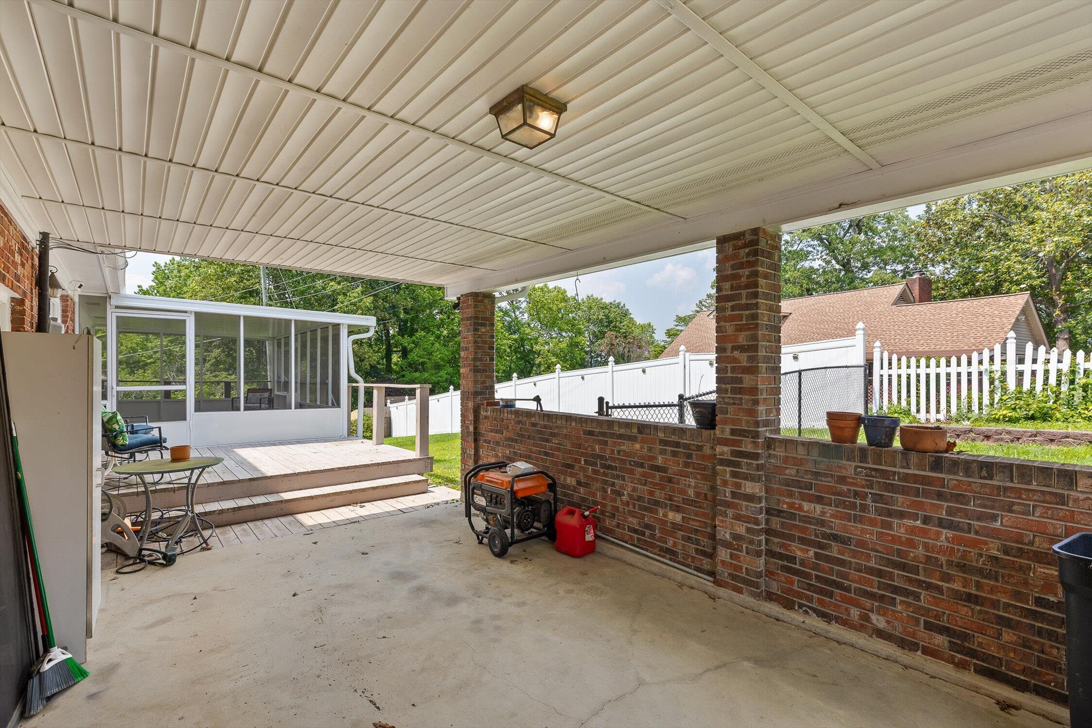 3611 Glen Oaks Drive, Chattanooga, Tennessee image 30