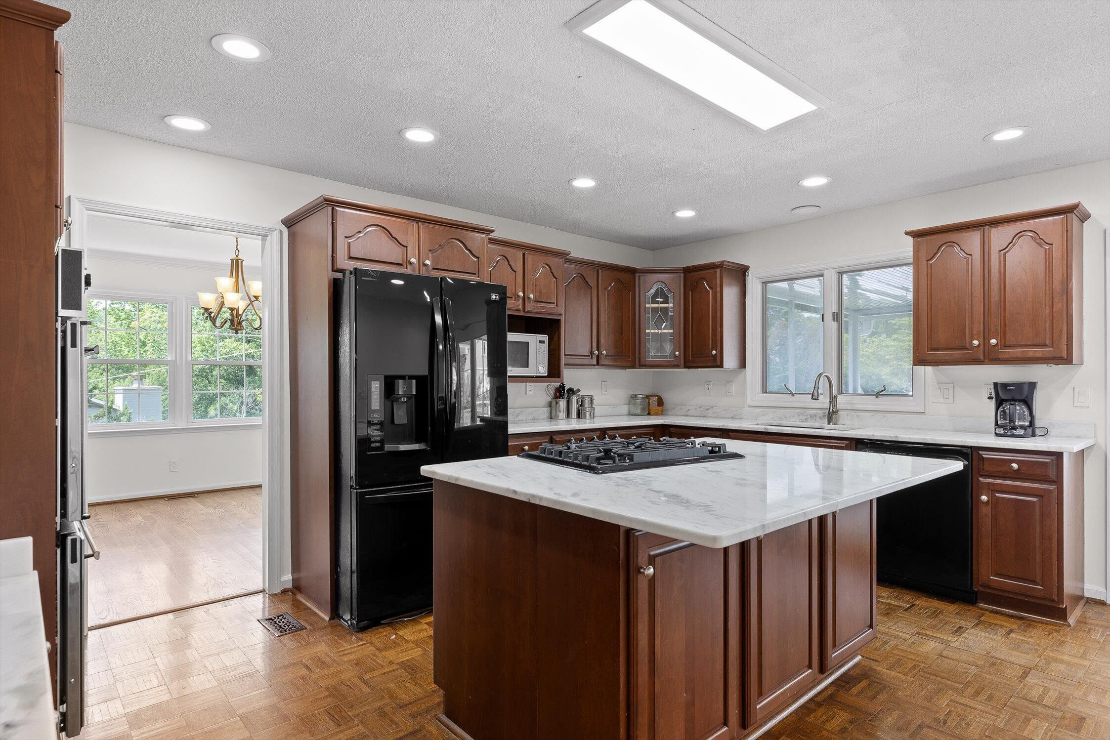 3611 Glen Oaks Drive, Chattanooga, Tennessee image 3