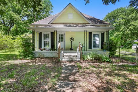 Photo of 506 Daugherty Street, LaFayette, GA 30728 (MLS # 1512842)