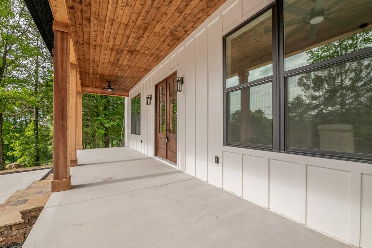 209 Crest Drive, Rocky Face, Georgia image 3
