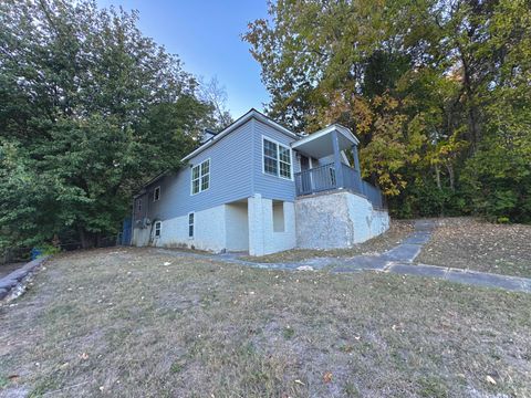 Photo of 813 Merriam Street, Chattanooga, TN 37405 (MLS # 1522477)