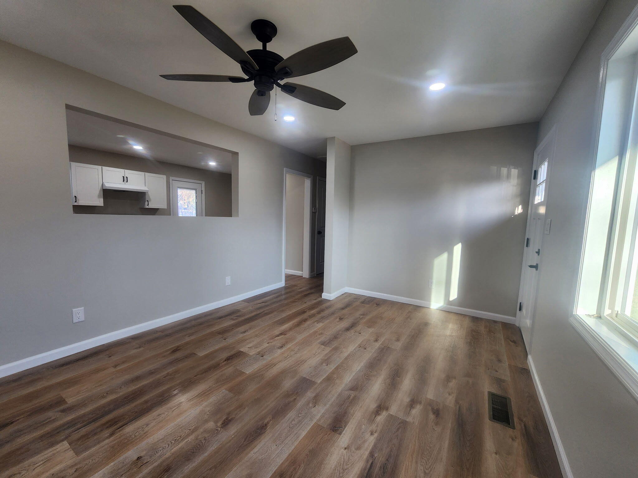 1708 S Meade Circle, Cleveland, Tennessee image 3