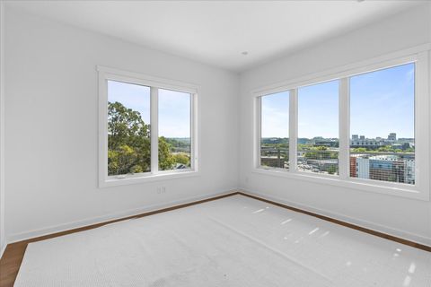 Tiny photo for 411 Fairpoint Street, Chattanooga, TN 37405 (MLS # 1524838)