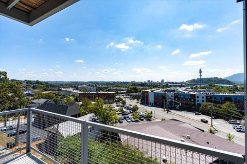 Tiny photo for 411 Fairpoint Street, Chattanooga, TN 37405 (MLS # 1524838)