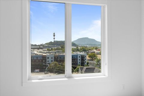 Tiny photo for 411 Fairpoint Street, Chattanooga, TN 37405 (MLS # 1524838)