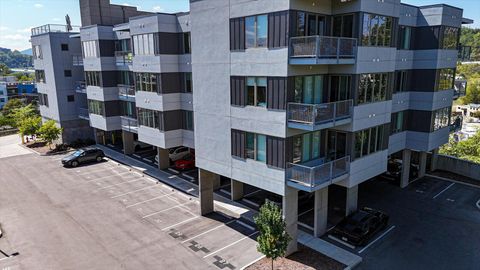 Tiny photo for 411 Fairpoint Street, Chattanooga, TN 37405 (MLS # 1524838)