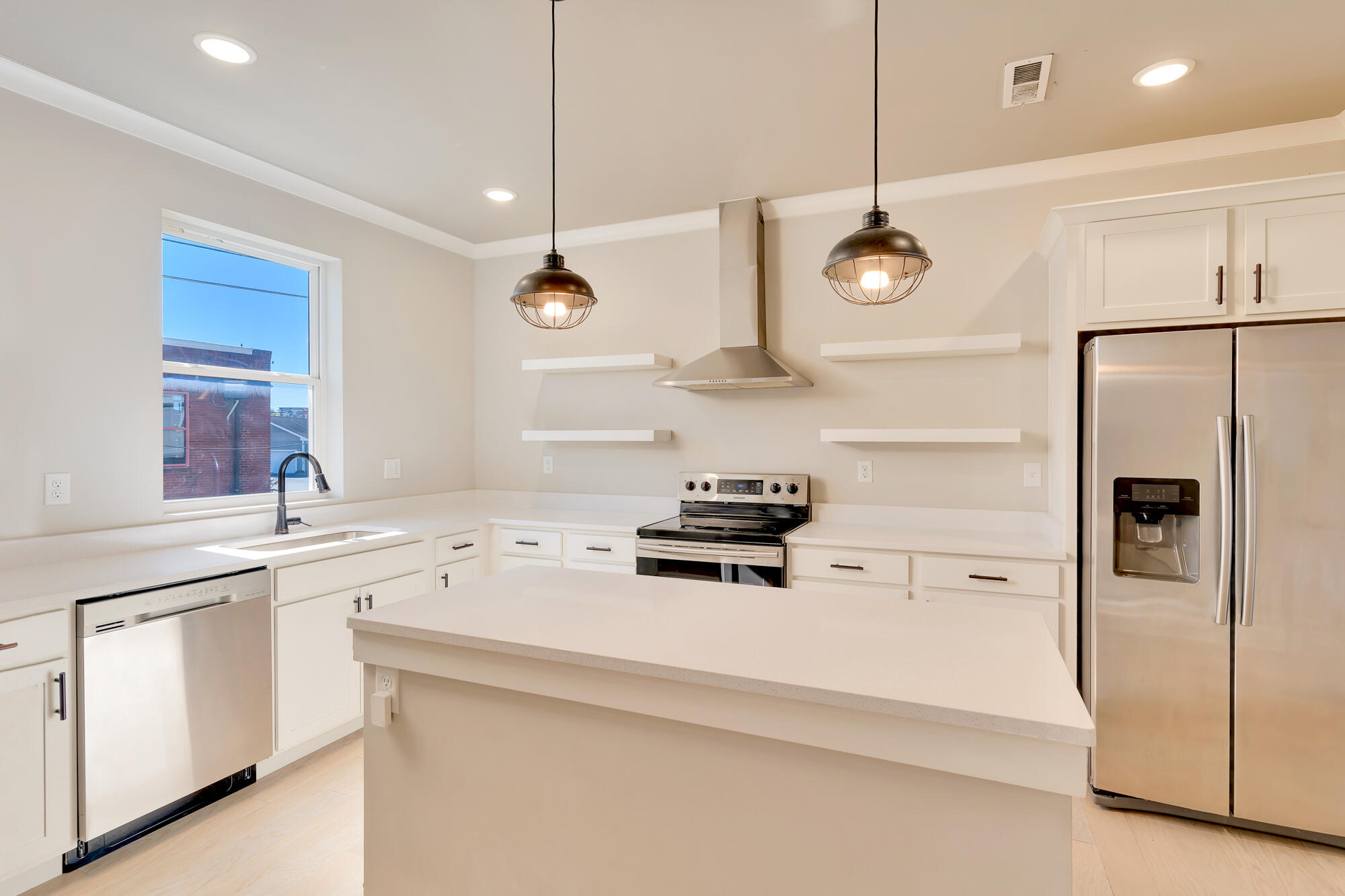 3055 St Elmo Avenue, Chattanooga, Tennessee image 3