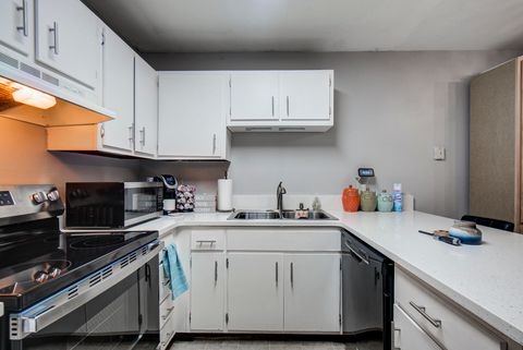 Tiny photo for 900 Mountain Creek Road, Chattanooga, TN 37405 (MLS # 1527529)