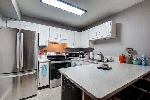 Tiny photo for 900 Mountain Creek Road, Chattanooga, TN 37405 (MLS # 1527529)